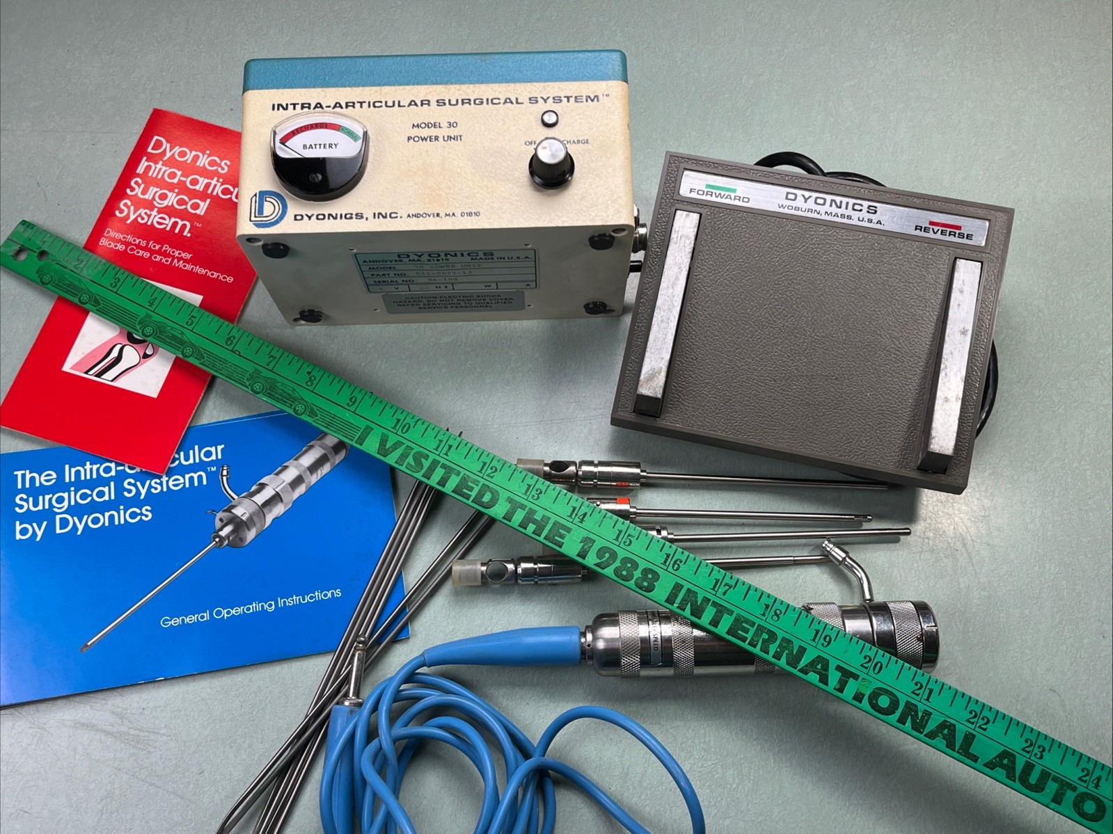 Dyonics Intra Articular Surgical System Model 30 Lot UNTESTED With Brief Case
