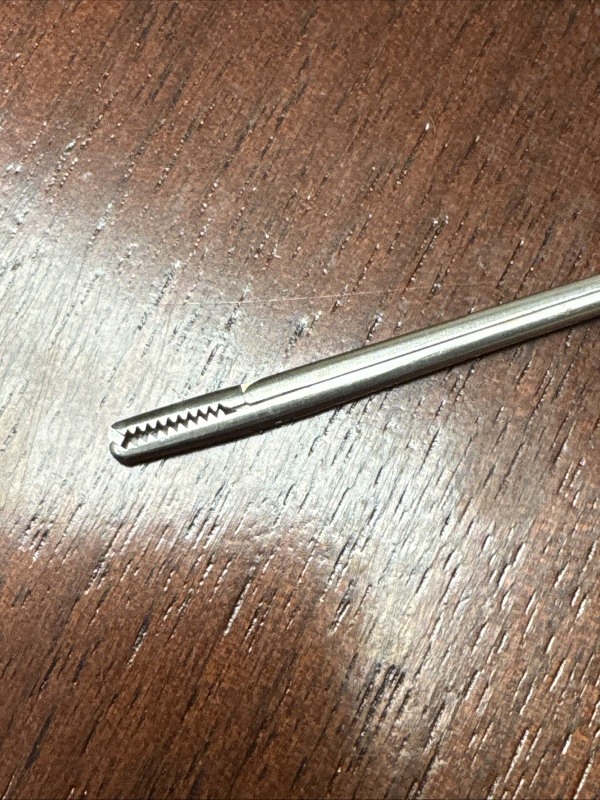 D4392 Arthrex Surgical Grasping Forceps AR-2060