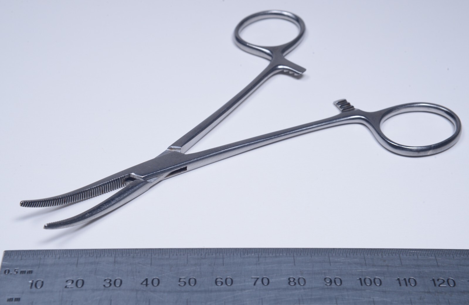 Integra Jarit #106-121 Crile Curved Forceps 5¾” Stainless Steel Surgical