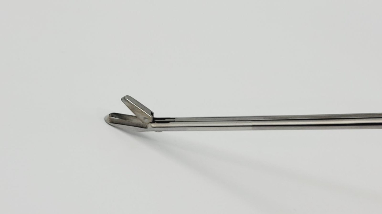 Acufex 012020 Basket Punch Loop Handle 1.5mm Upbiter Arthroscopy 8-1/2″