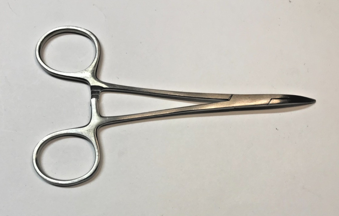 V. Mueller VM25-2315 Halsted Mosquito Forceps 4.75″