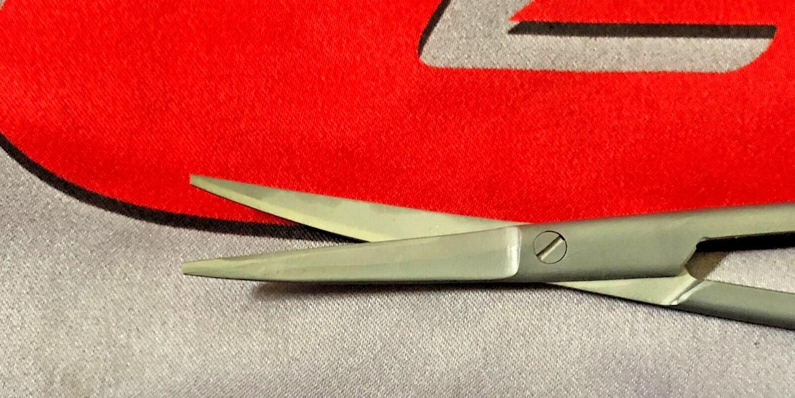 FREEMAN-GORNEY Facelift Scissor,8″ Curved Supercut & Serrated Blade Pre-Quality