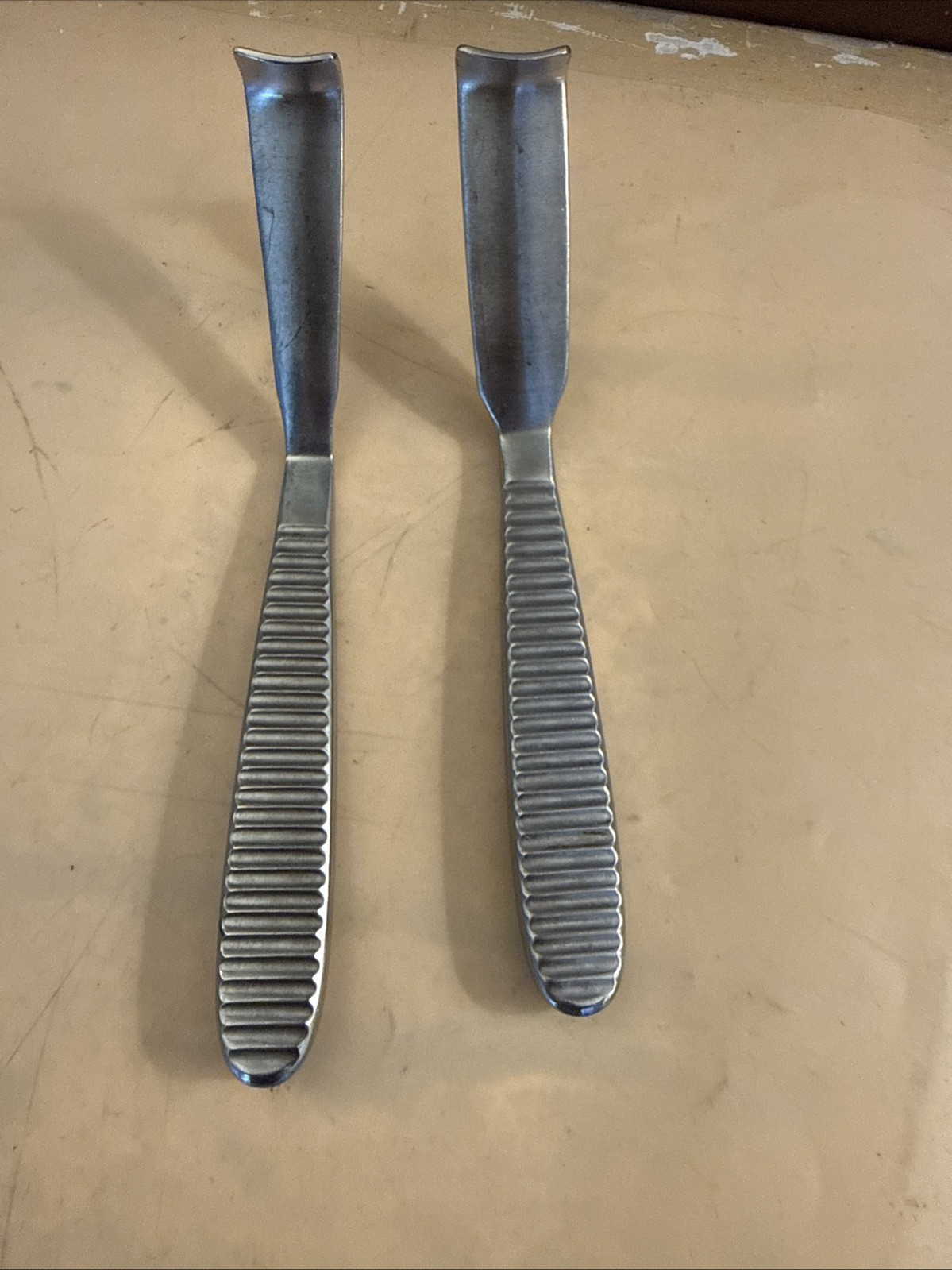 Lot of 2 Codman Cloward Blade Retractors 18mm 50-1050 & 20mm 50-1052