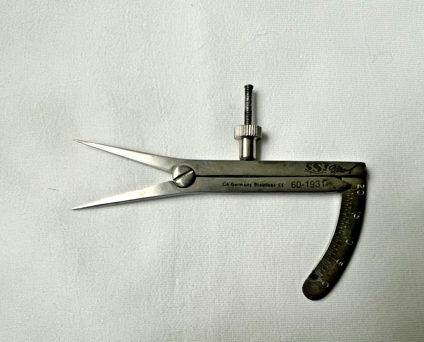 SSI Ultra 60-1931 Ophthalmic Castroviejo Caliper Scale 0-20mm , 3-1/2″ Length