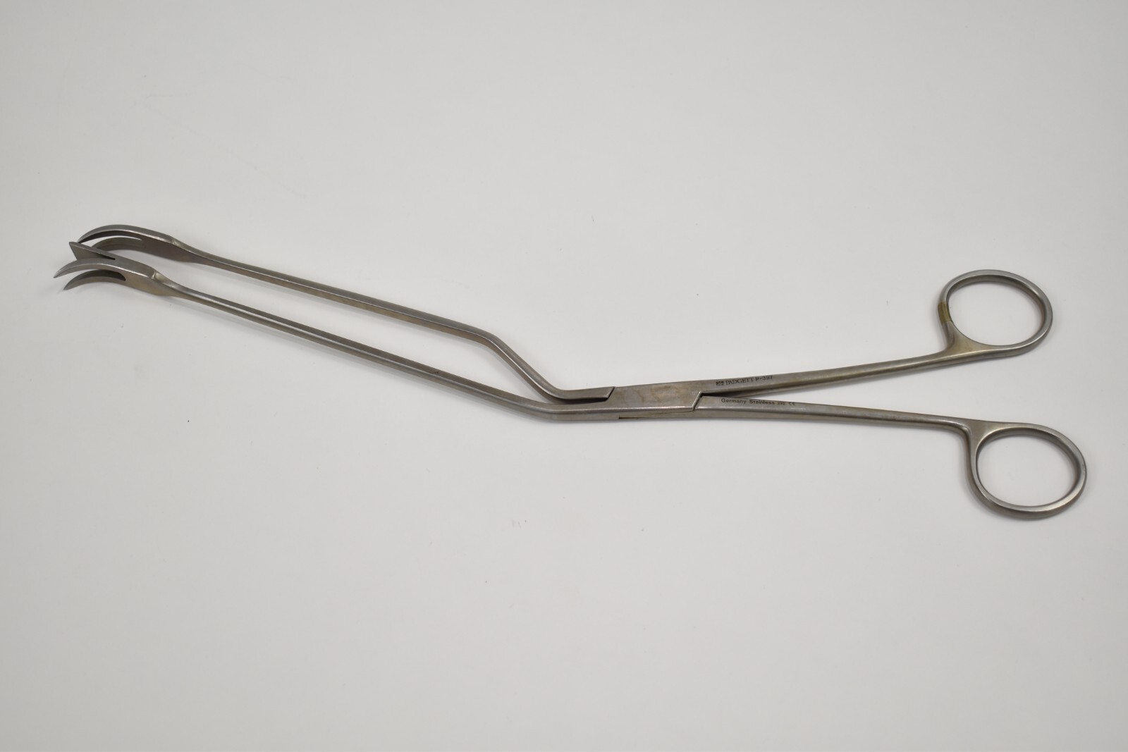 Padgett P-397 Lockwood Abdominal Demarcator 12 3/4″ Stainless Forceps 11mm Wide