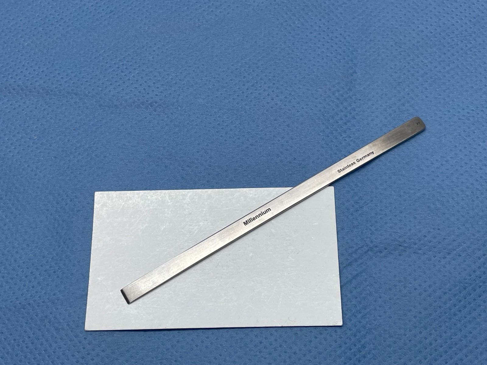 Millennium/ gSource 52.4380 Swiss Style Osteotome, 5″, 6mm, Germany
