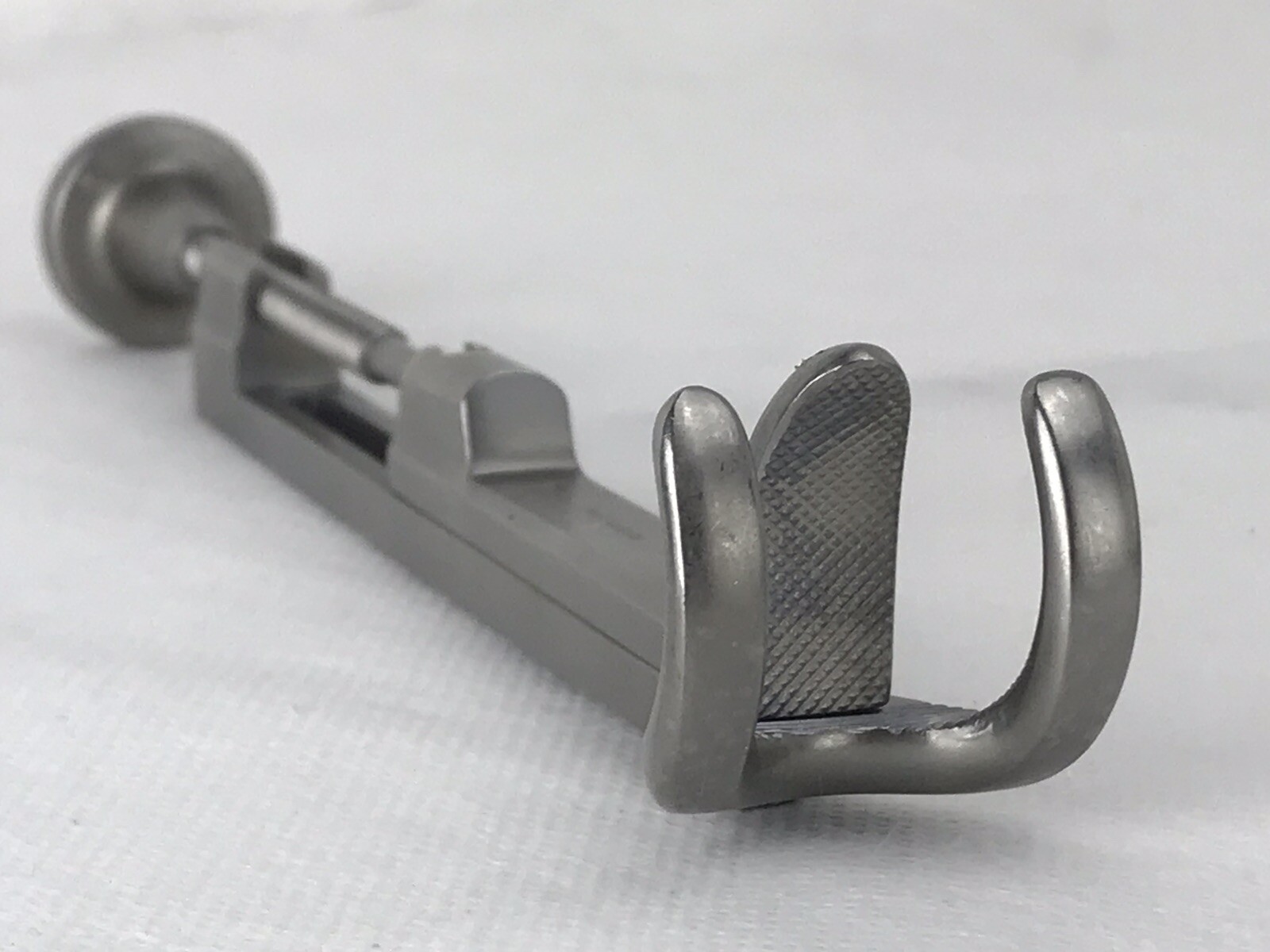 SKLAR 40-2923 Lowman Adjustable Bone Clamp 1 x 2 Prong Jaw 1.5” Jaw Width 8” L