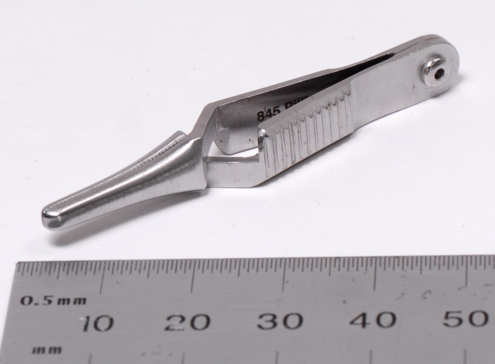 Pilling #353003 Blalock Bulldog Clamp Straight 2¼” Surgical Stainless Steel