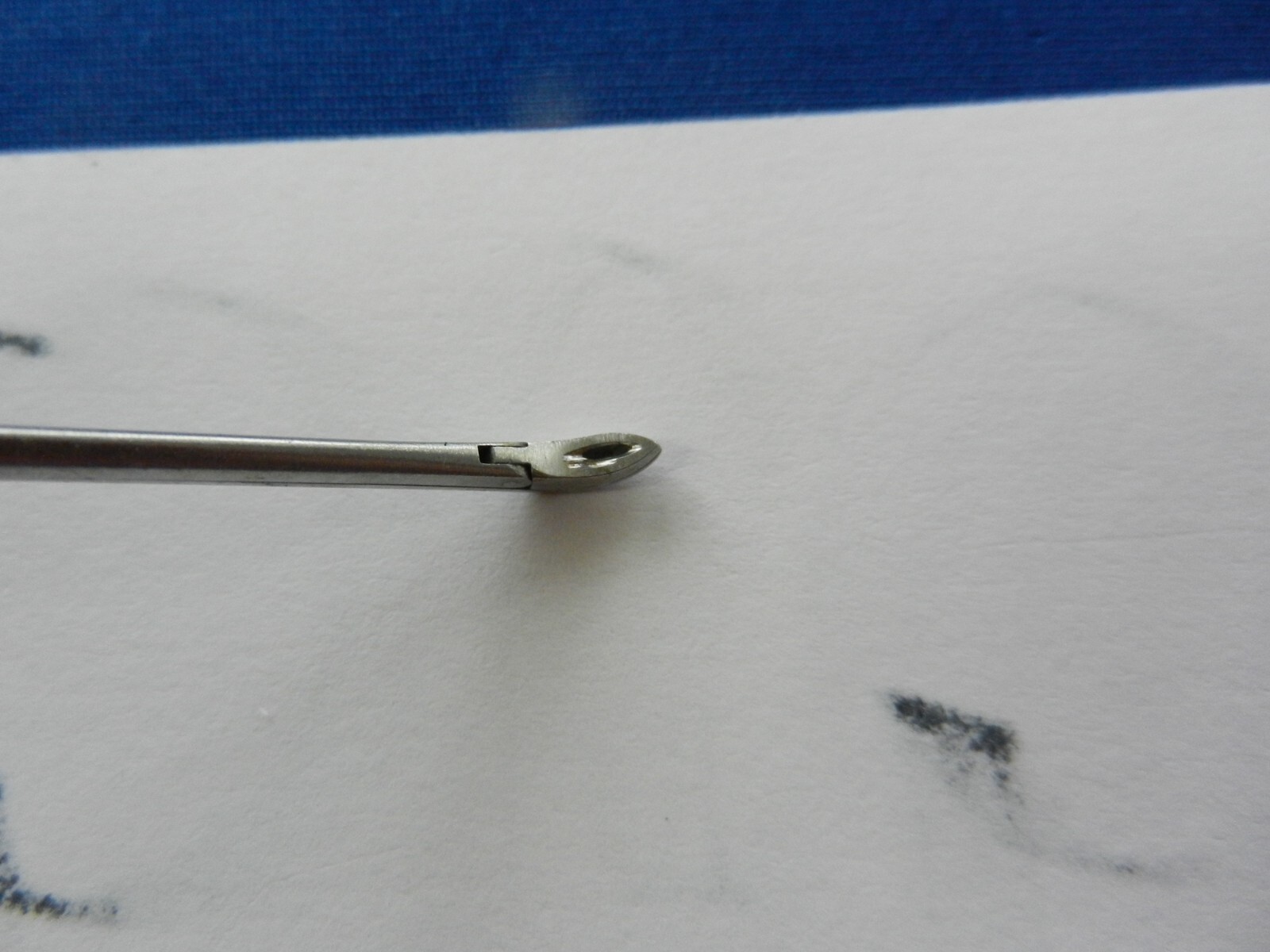 E5653 Richards 7023-0701 ENT Up Angled Forceps