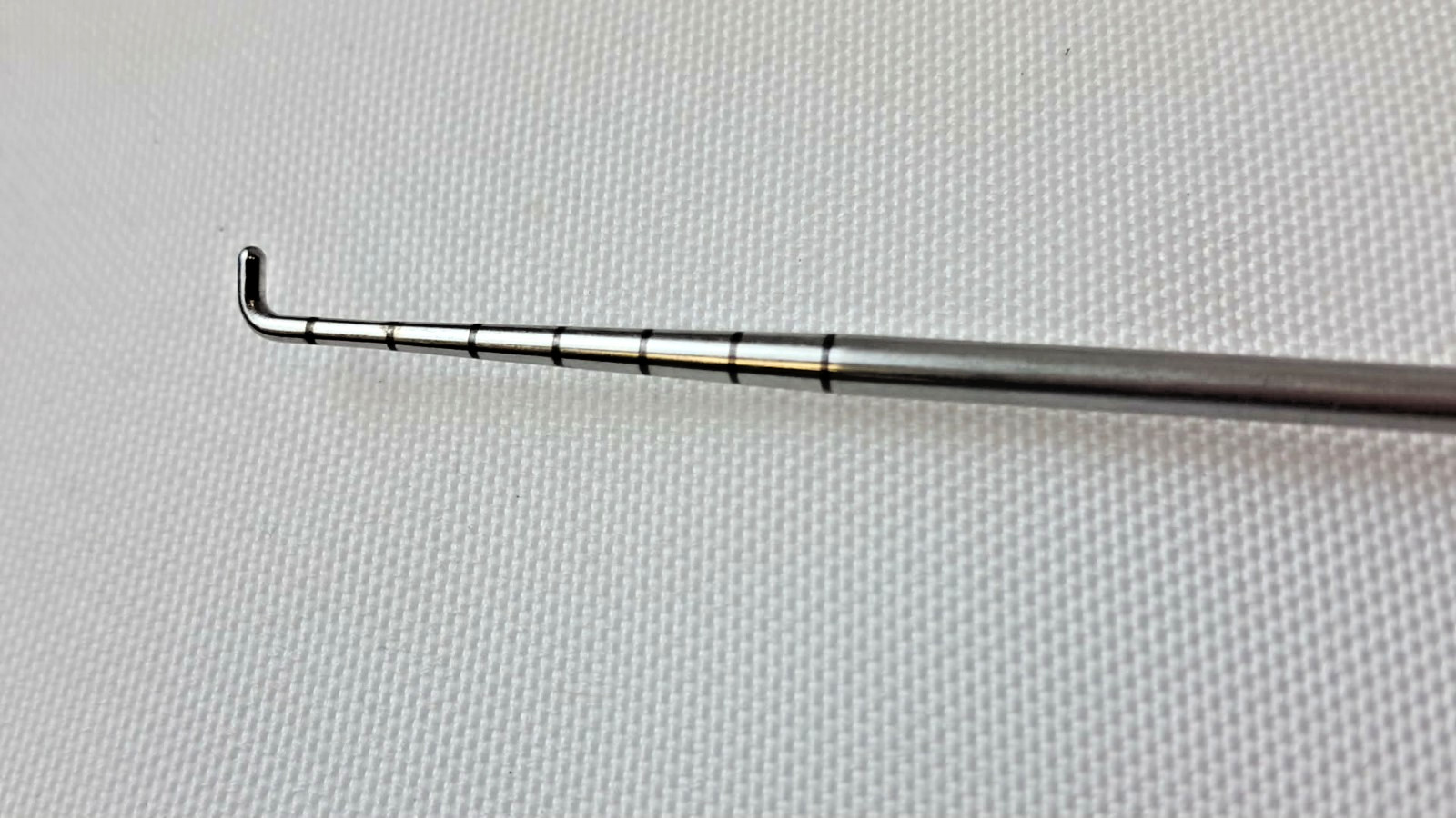 Arthrex AR-10000 Arthroscopic Hook Probe 5.4mm Tip 5mm Markings