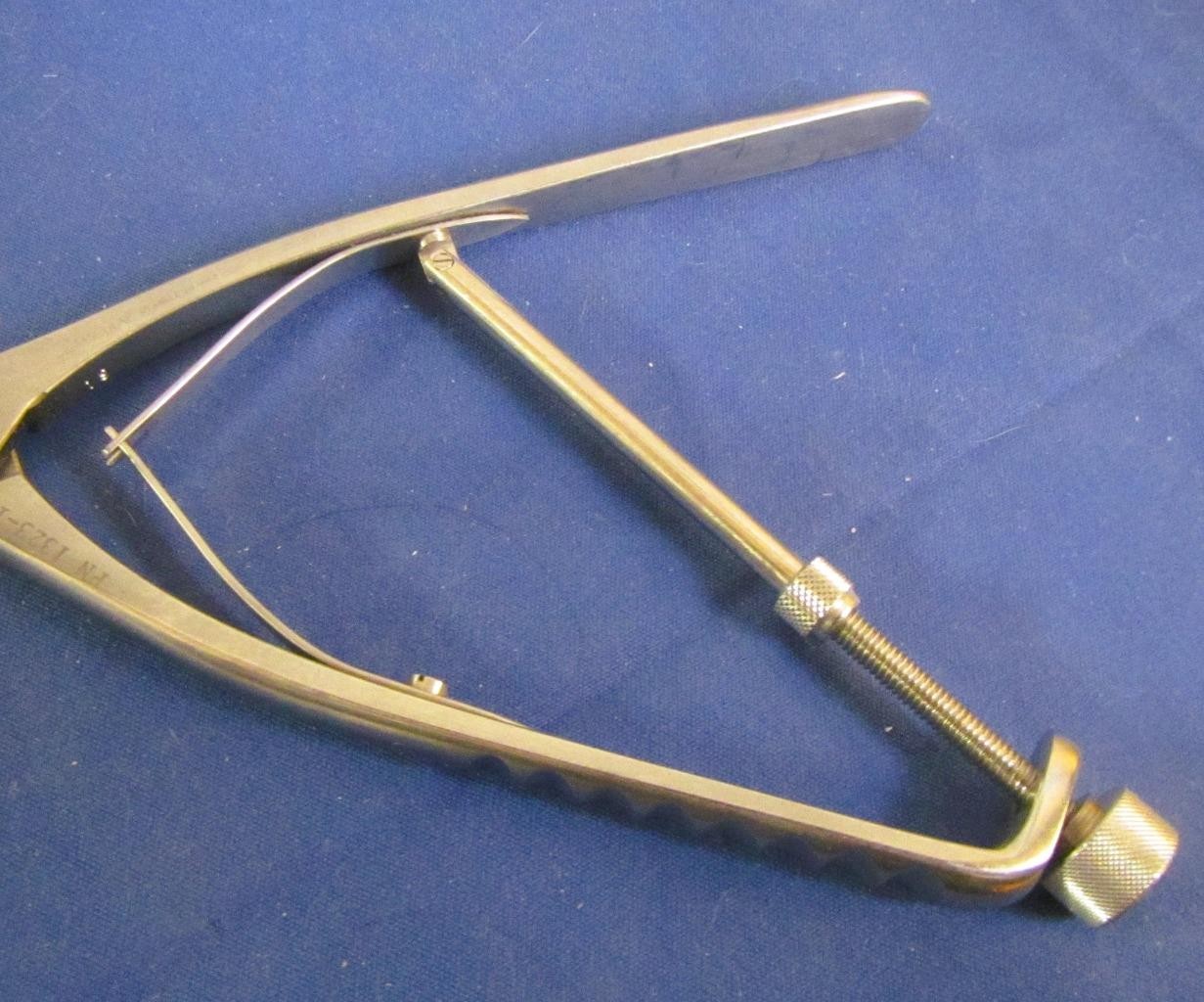 4 Life Instrument Orthopedic Cobb Elevator Set & Synthes Bone Holding Forceps