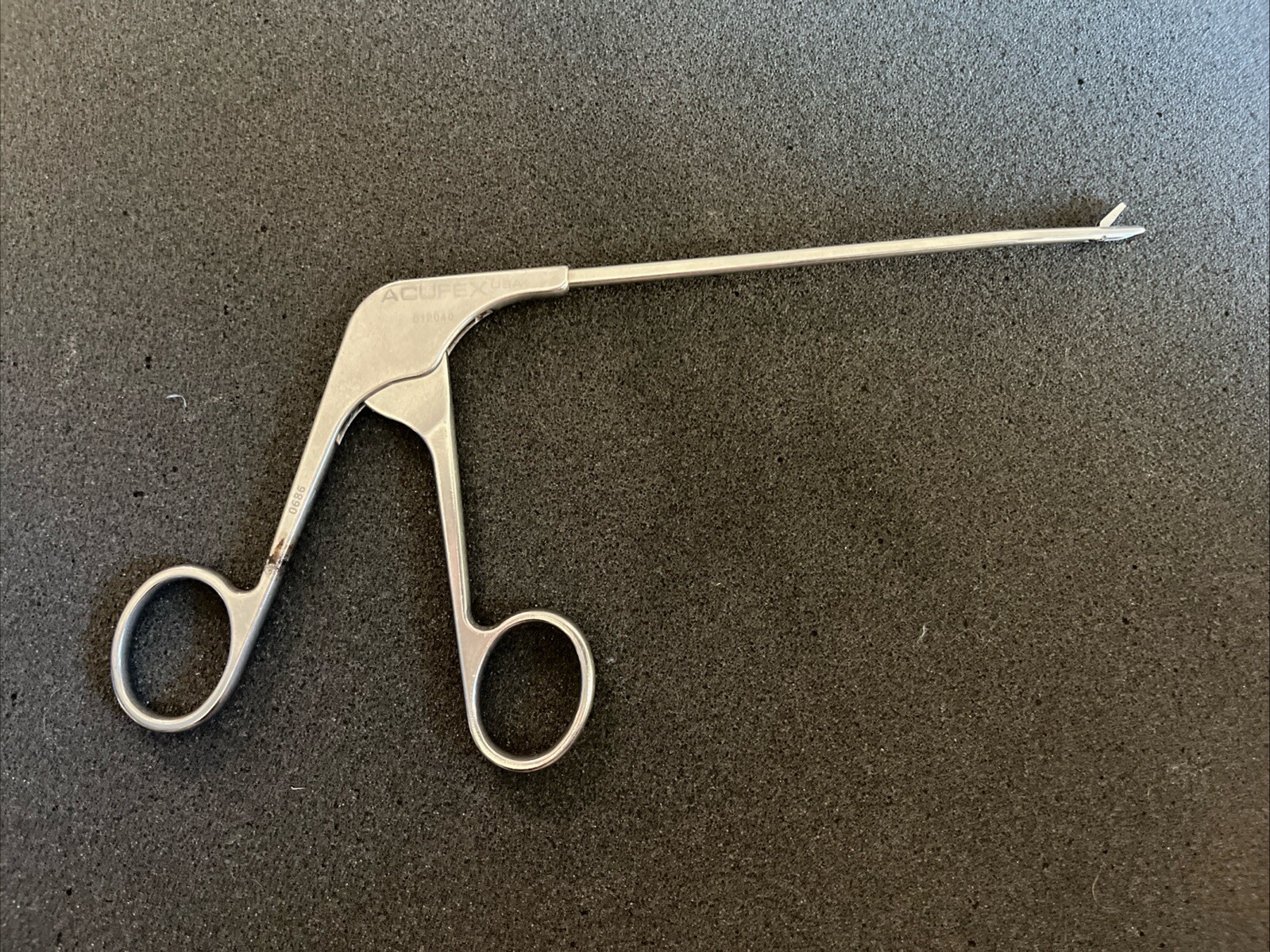 Acufex 012040 Meniscal Punch Curved Left 1.3mm 8-1/4″