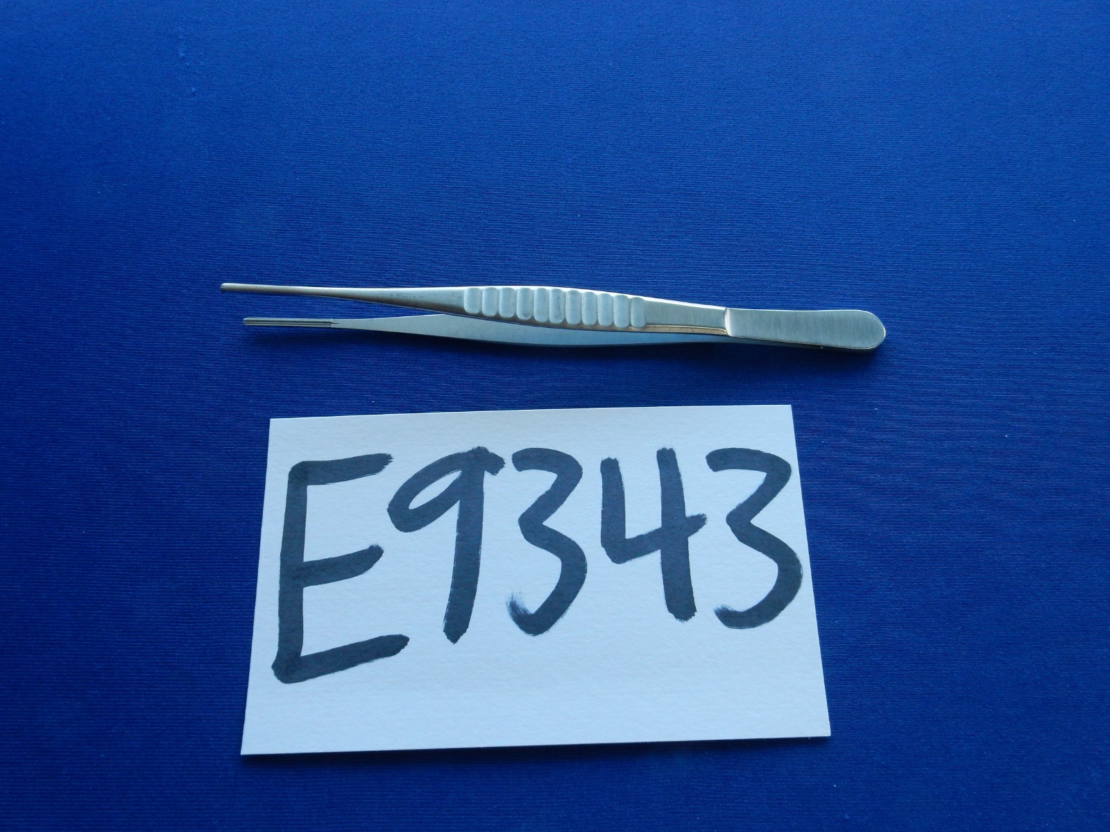 V. Mueller CH5900 DeBakey Vascular Tissue Forceps 6-1/4″