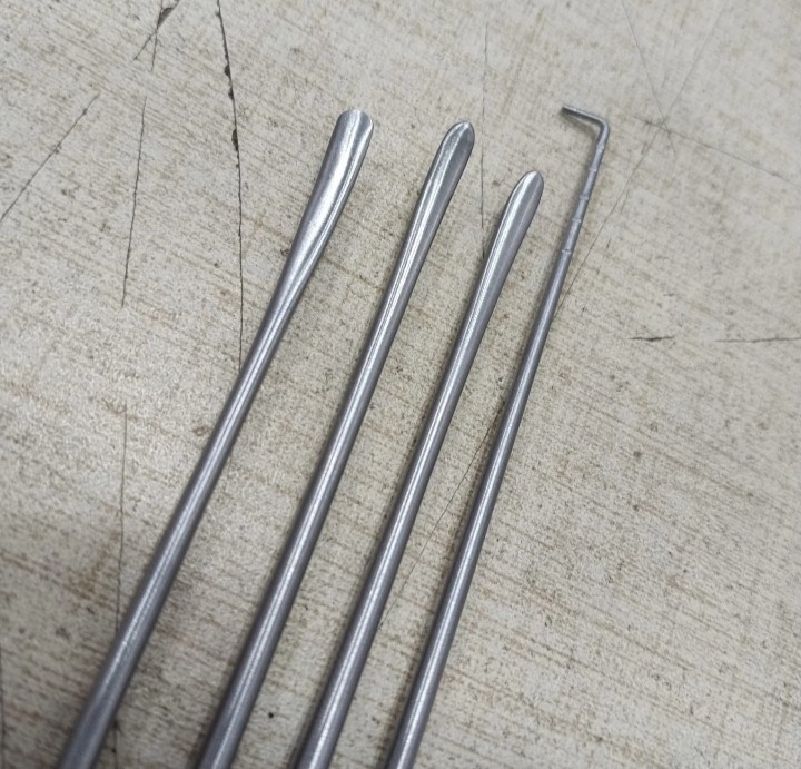 Set of 4 Aesculap Codman Penfield Dissectors & Hook Probe Neurology Orthopedics