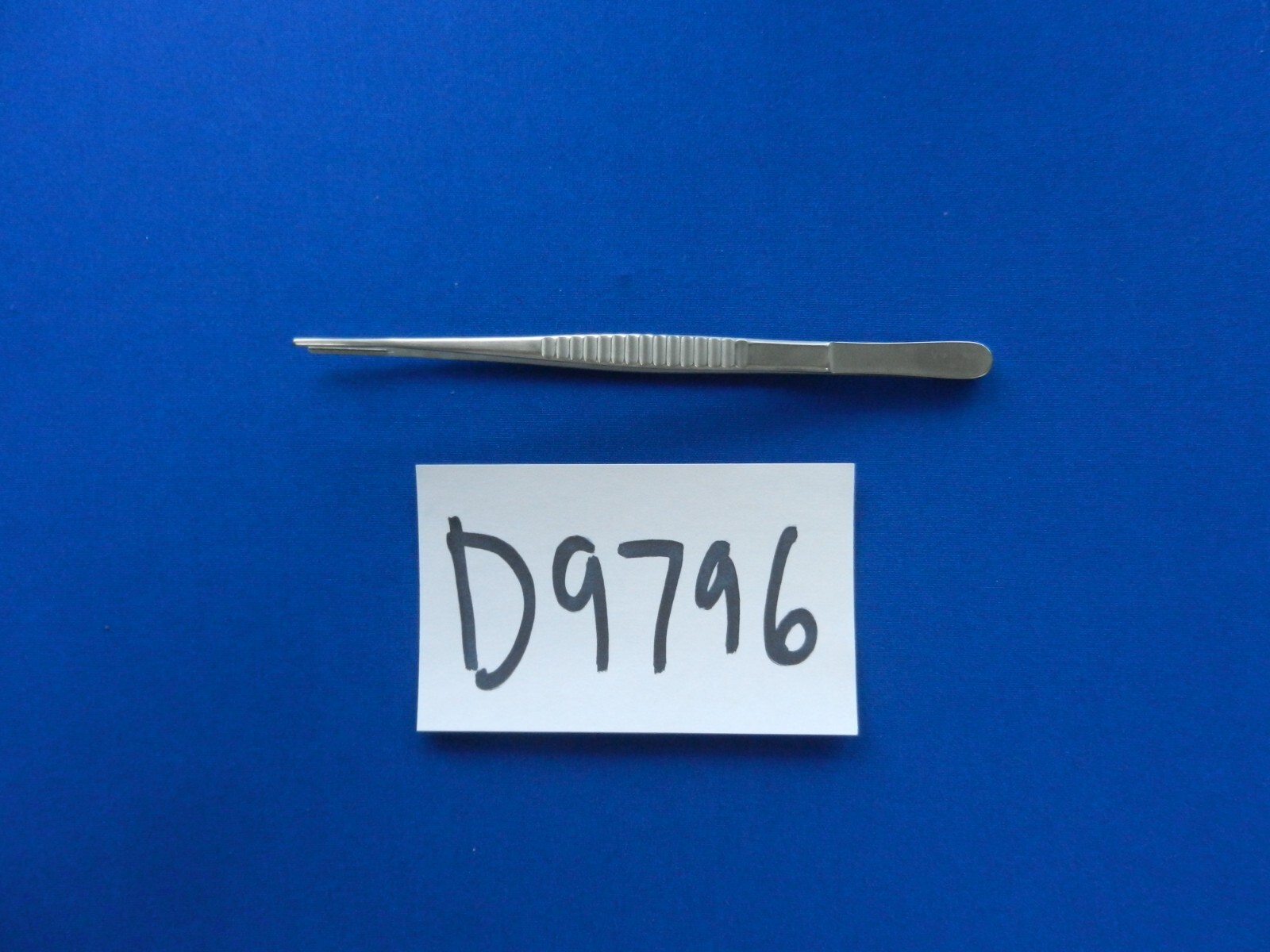 D9796 V. Mueller DeBakey Forceps 19.7cm Overall Length CH5902