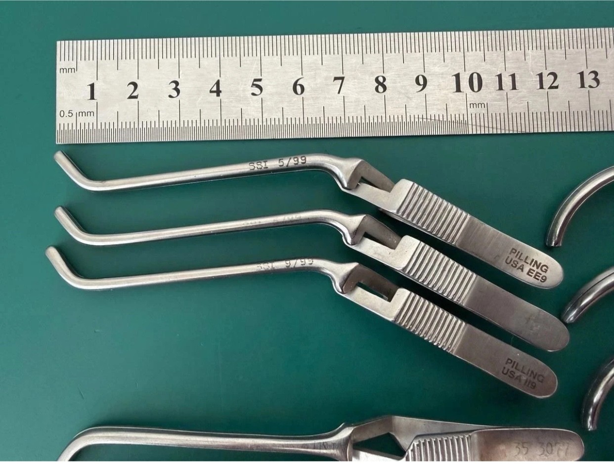 Lot of 20 Pilling Surgical Bulldog Clamp, DeBakey Jaw Clamps
