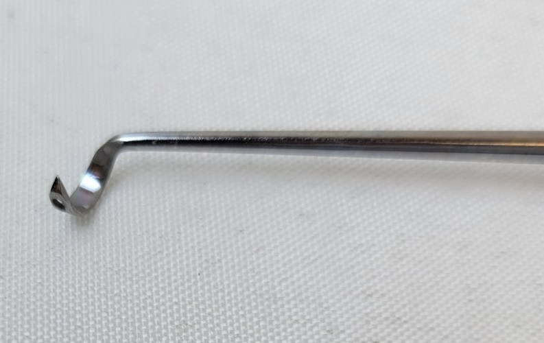 T.A.G 214614 Arthroscopic Left Bend Suture Leader 70 Degrees