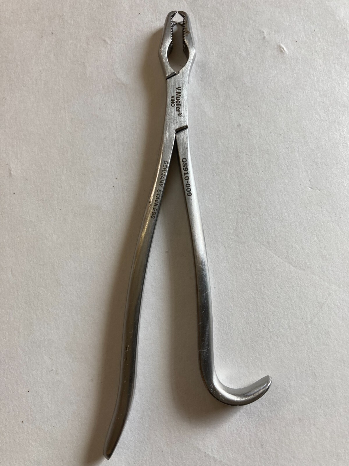 V. Mueller Kern-Lane Bone Holding Forceps Orthopedic Instrument OS910-009