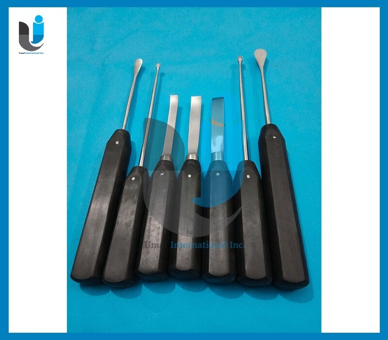 Spoon and Chesil Set 7 Pieces Surgical Instruments Set By Umaf
