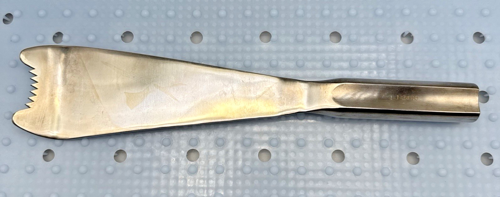 Innomed 1-3410 Amstutz Femoral Head-Neck Elevator Orthopedic Retractor