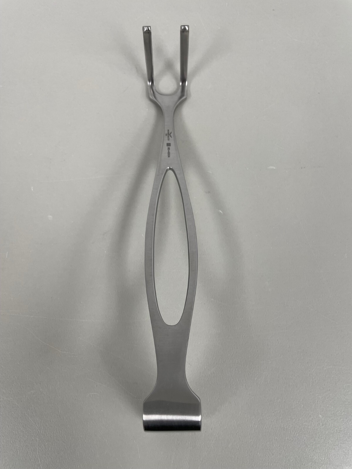 CZERNY Retractor, 7″, Double End, Solid Blade 22 x 38mm & Pronged Blade 22x40mm