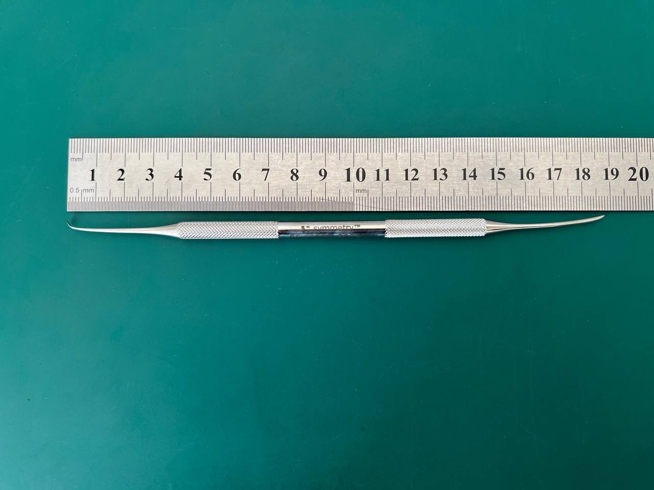 Symmetry 66-6500 Elevator Mcculloch, Semi-Sharp, 3 mm Tip, 7 1/2 in