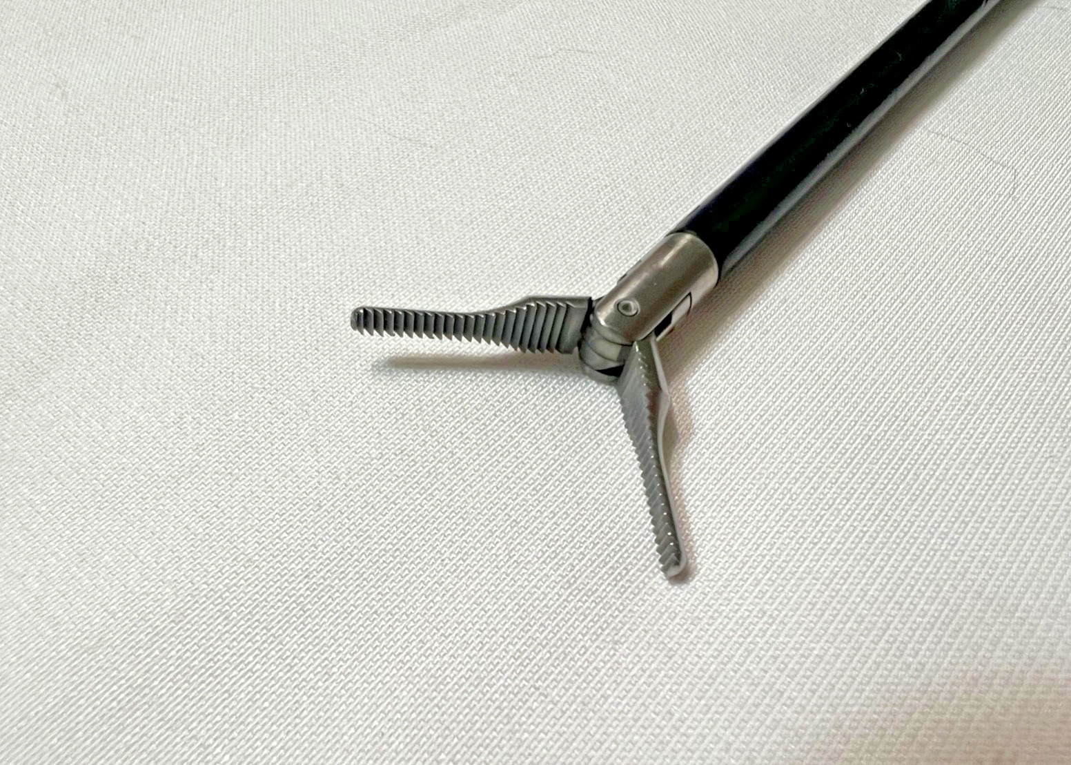 Symmetry Access 32-5203 Monopolar Dissecting Forceps Tapered Tip 5mm X 32cm