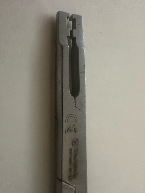 Medtronic Sofamor Danek 810-510 Orthopedic Atlas Hook Holder