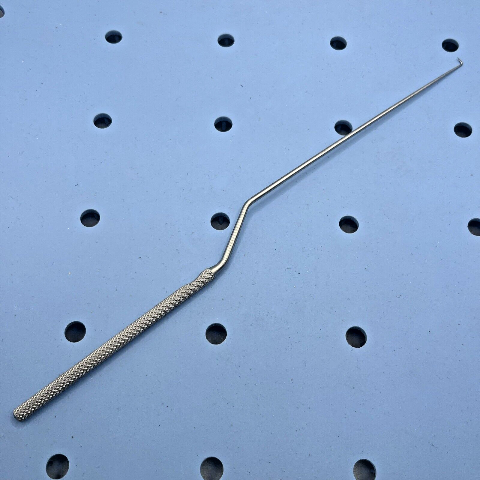 V. Mueller NL3785-138 Rhoton Hook Right Angled, 3.5mm. Overall length 9″(22.9cm)