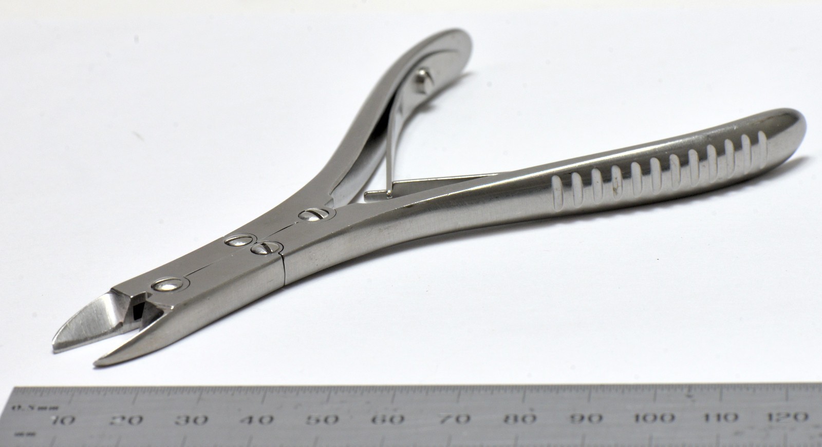 V. Mueller #OS4723-001 Kleinert-Kutz Cutting Forceps Straight 5 ½” Surgical