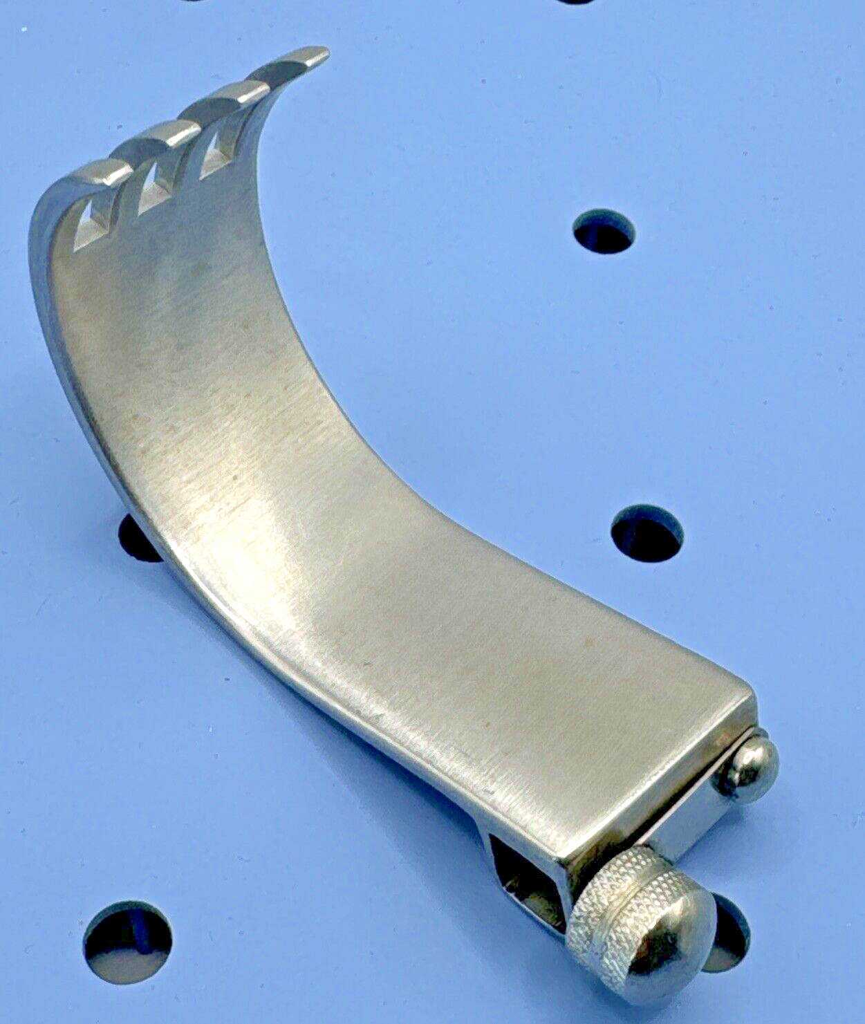 K Medic KM52705S Curved Tip, Short Blade for KM 52-704, 2″ x 1″ Initial Incision