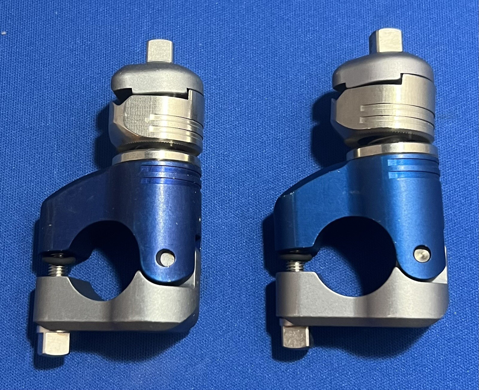 Stryker Howmedica 5150-3-170 monotube Pin Clamp Blue Lot Of 2