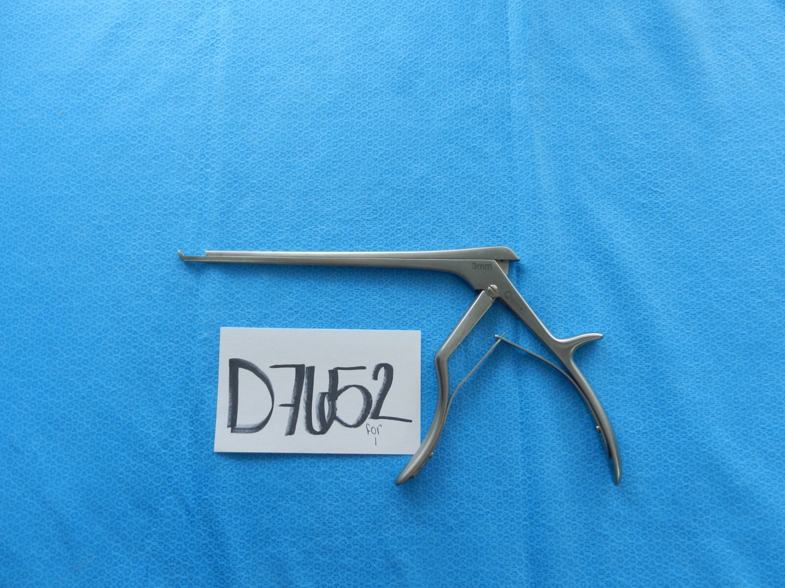 D7652 Quantum Medical 3mm Kerrison Rongeur 20cm Shaft Length