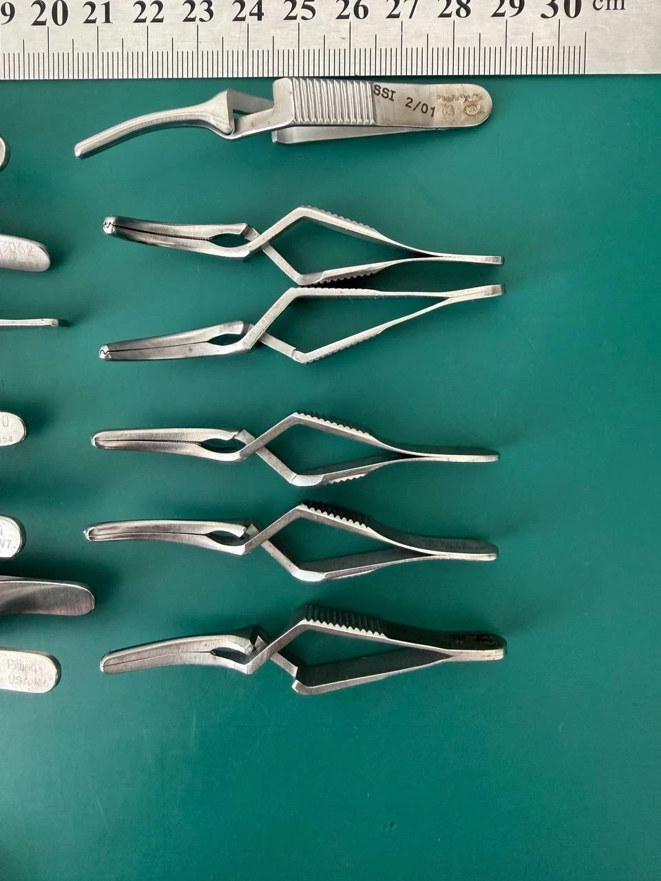 Lot of 20 Pilling Surgical Bulldog Clamp, DeBakey Jaw