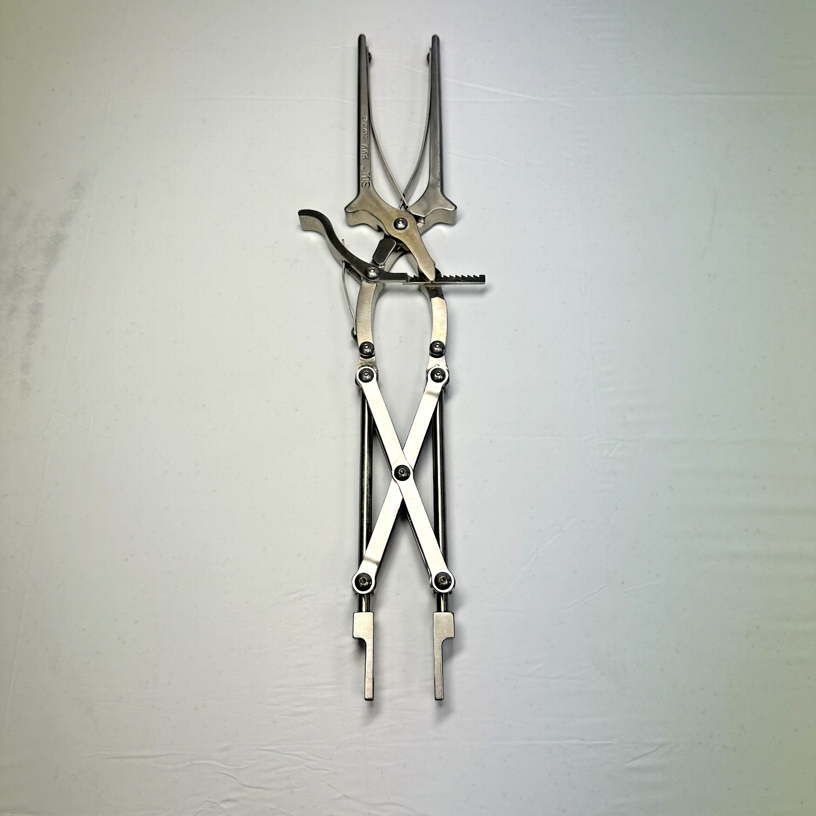 Stryker Surgical Dynamics 282020 Self Retaining Compressor Spinal Neurology