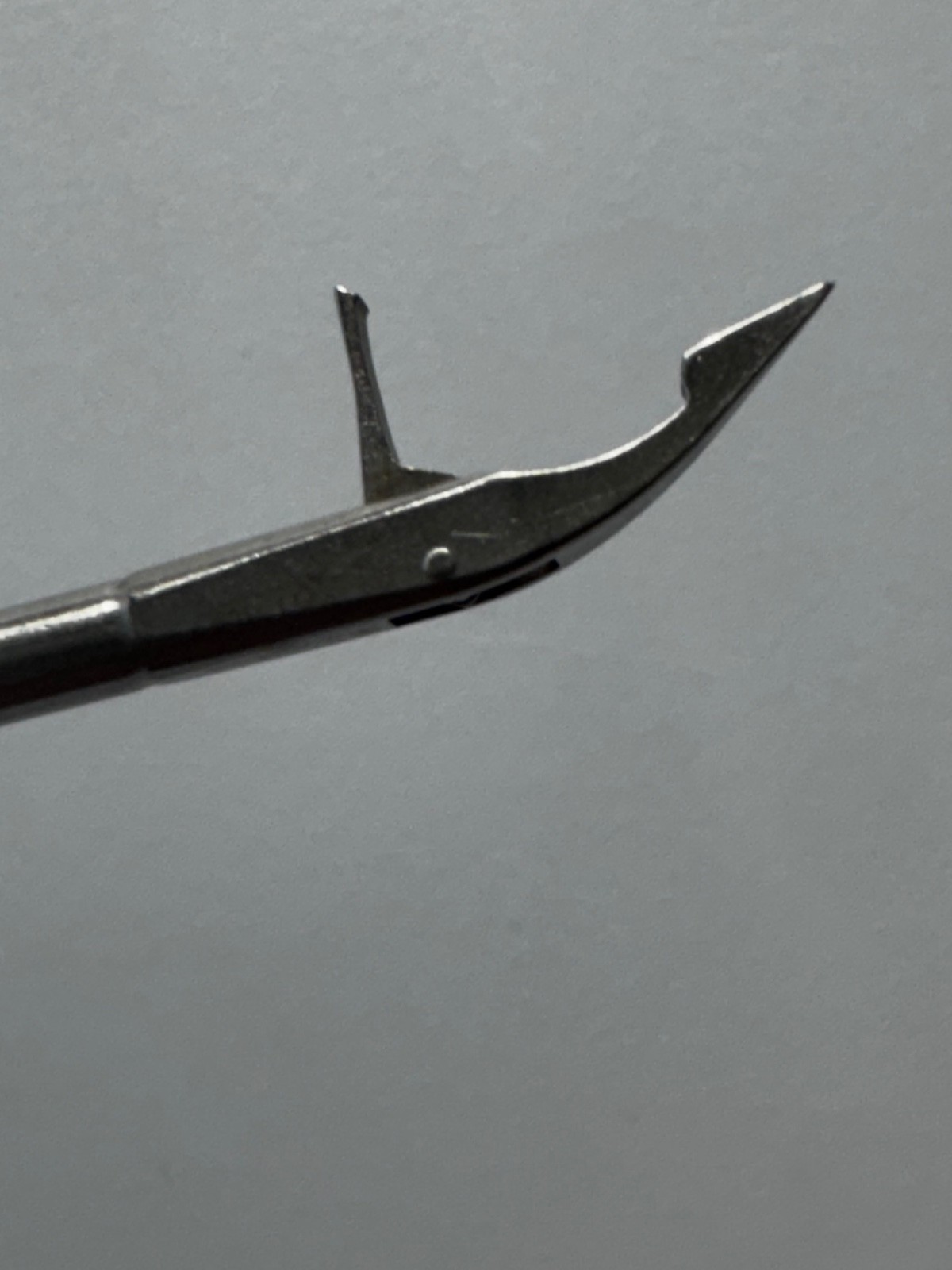 Arthrex 2.75mm/22 Degree Up Tip Birdbeak Forcep Model AR-11890
