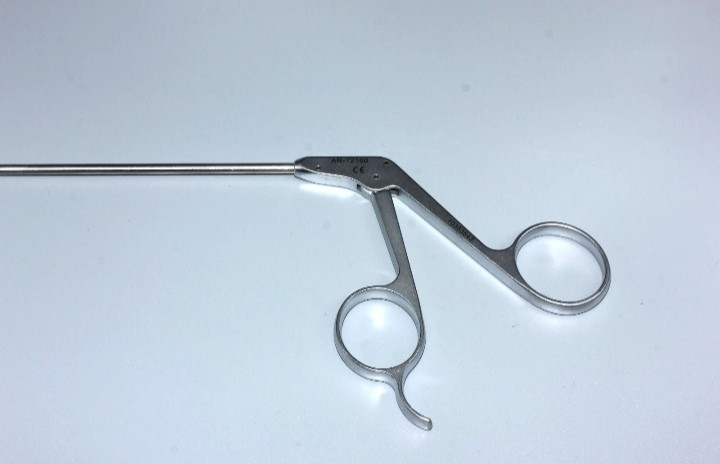 Arthrex AR-12160 Scissors, Curved Left, Straight Shaft, 3.4mm READ