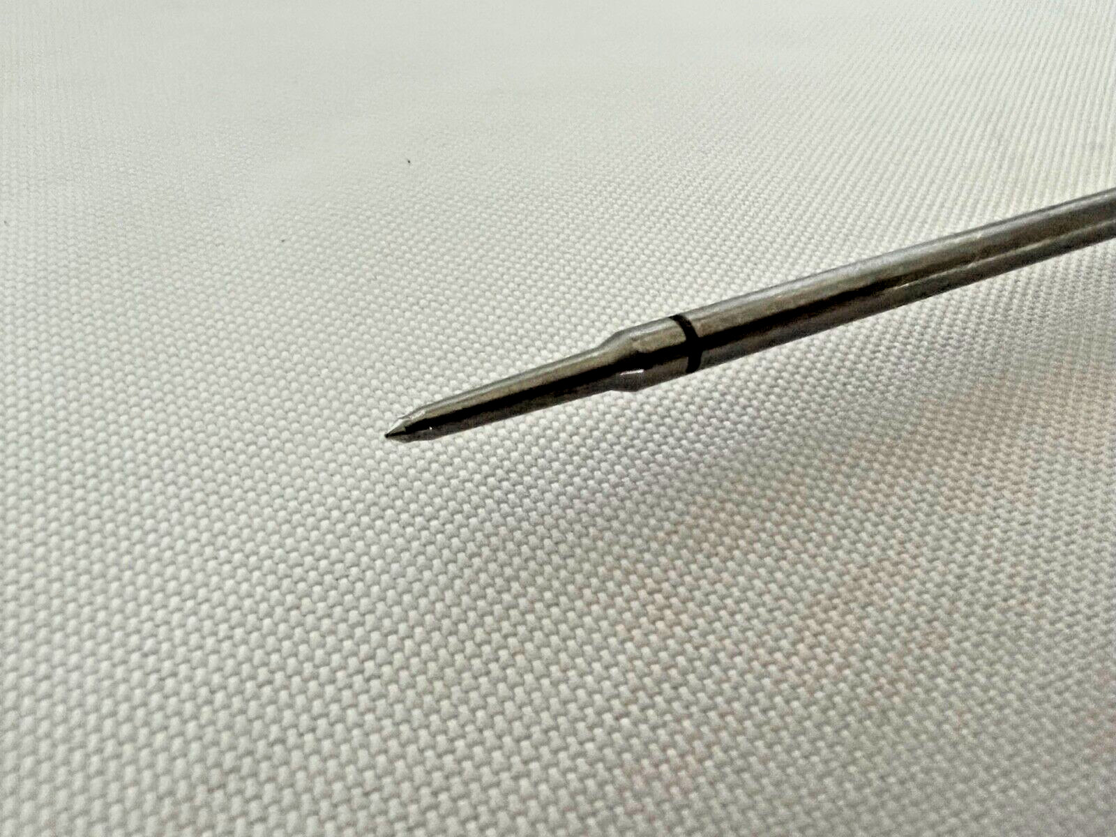 Arthrex AR-1920PB-37 Bio-Cork Punch For 3.7mm X 10″ Length Arthroscopy