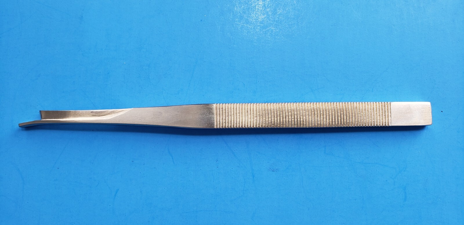 1 Pcs Silver Osteotome Curved 7″ Right, W-S / Guard