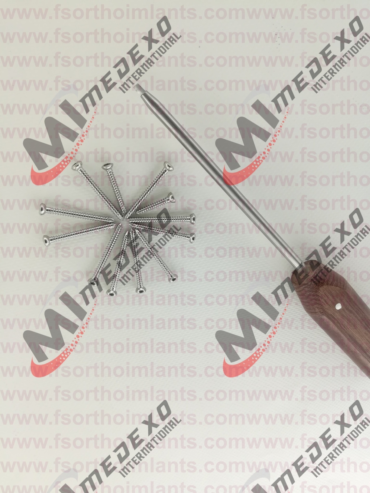 Cortical screws 2.7mm Ø Self Tapping Different Length 140 Pcs Set Orthopedics