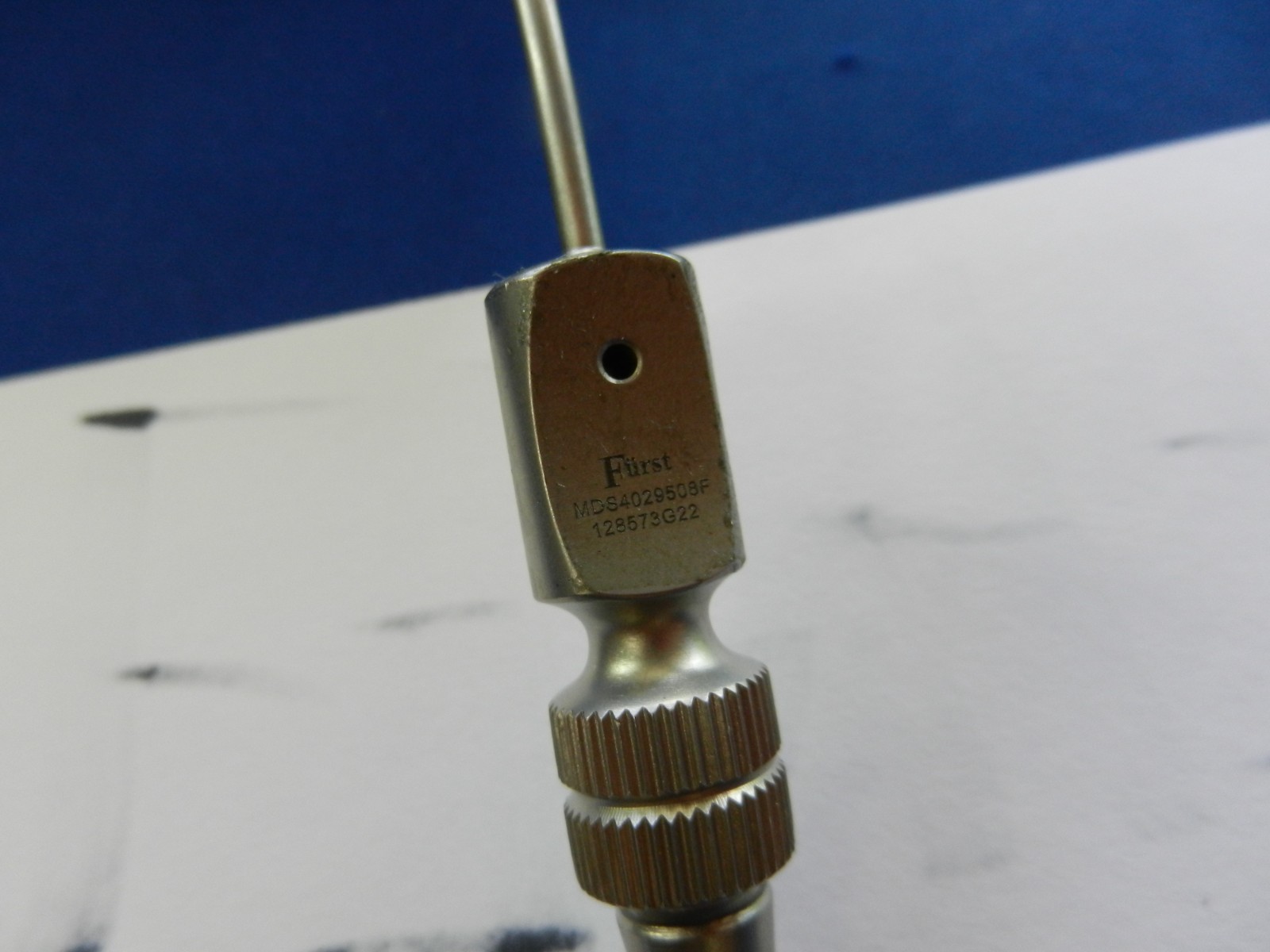 E7047 Medline Furst MDS4029508F Frazier 30 Degree Suction Tube 8fr