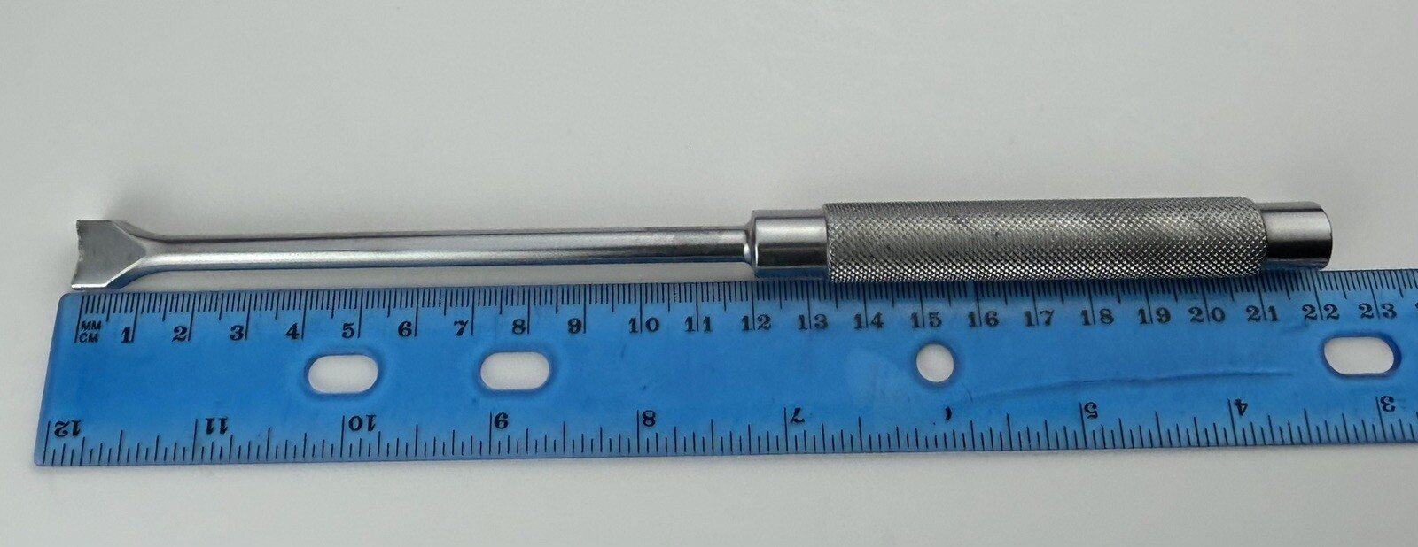 Tornier REF MWB067 Head Removal Instrument Tip 12 x 6.5mm Length 8.75in