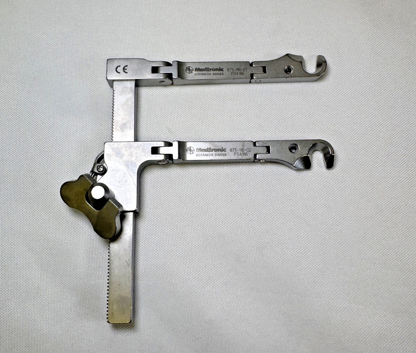 Medtronic 875-100, Traverse Self Retaining Retractor Frame, 875-110-02 / 01
