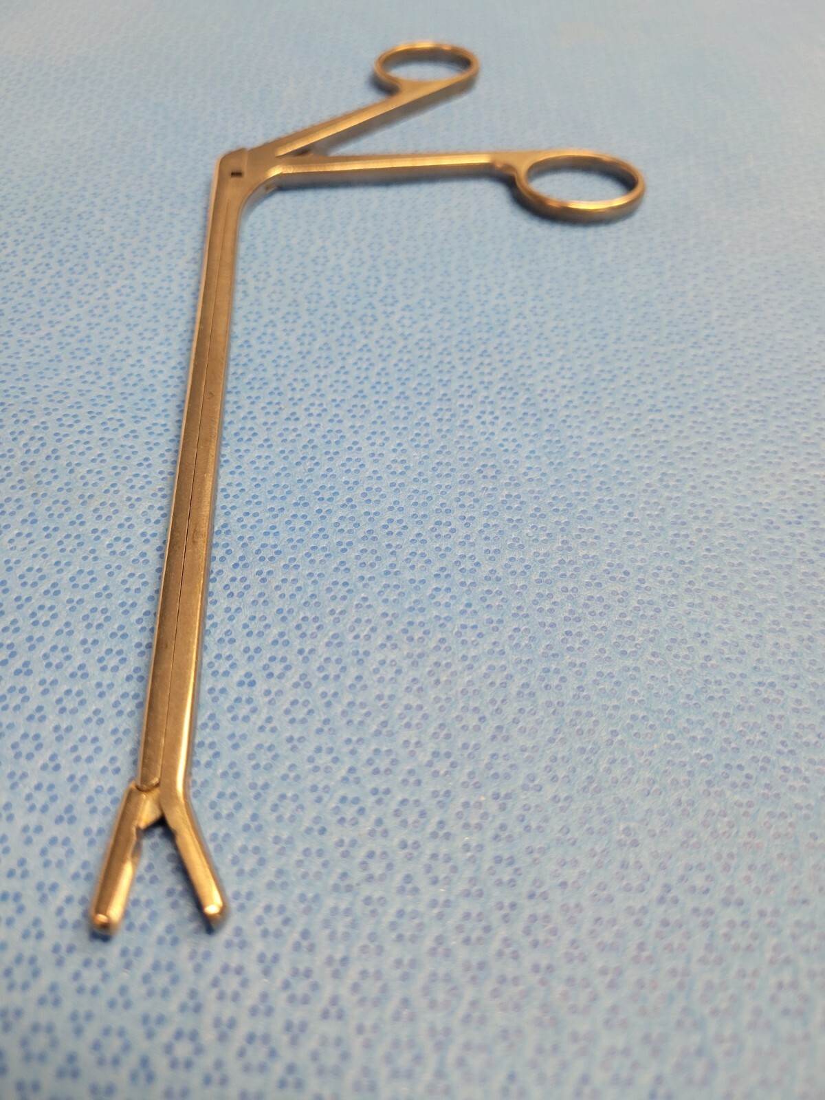 Codman 53-1242 4x10mm 7″ Angled Down Spurling Rongeur Orthopedic Nero