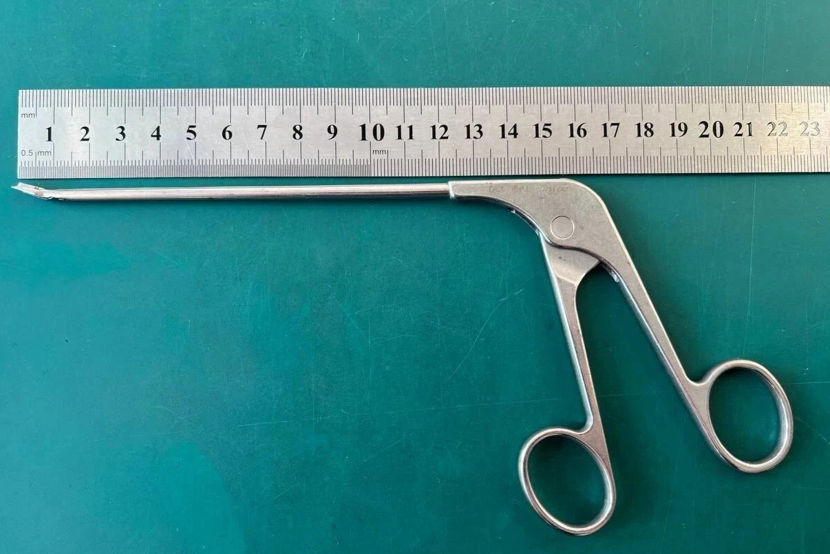 Acufex 012014 Duckbill Basket Punch, Upbiter, 15° Low Profile Arthroscopy