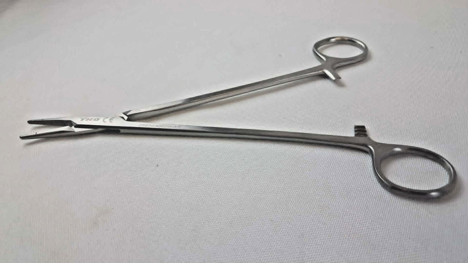 THD 26820 Surgical Needle Holder Serrated Tips 8″ Length