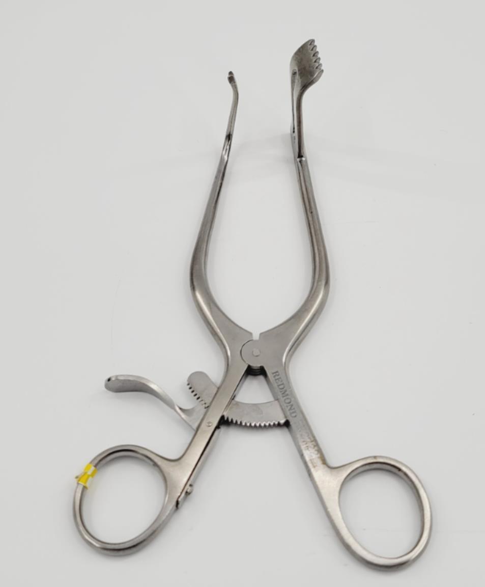 Integra RN2722 Redmond Ducker Retractor Left 70mm x 20mm 6-3/4″
