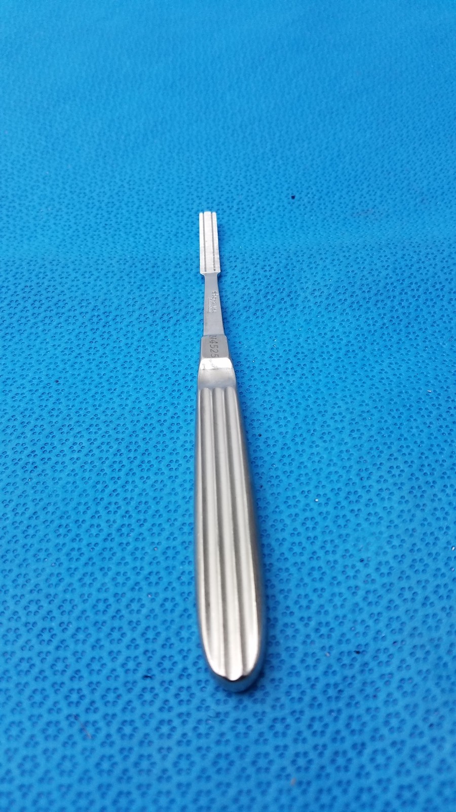 Karl Storz Stainless Steel N4525 Surgical Instrument