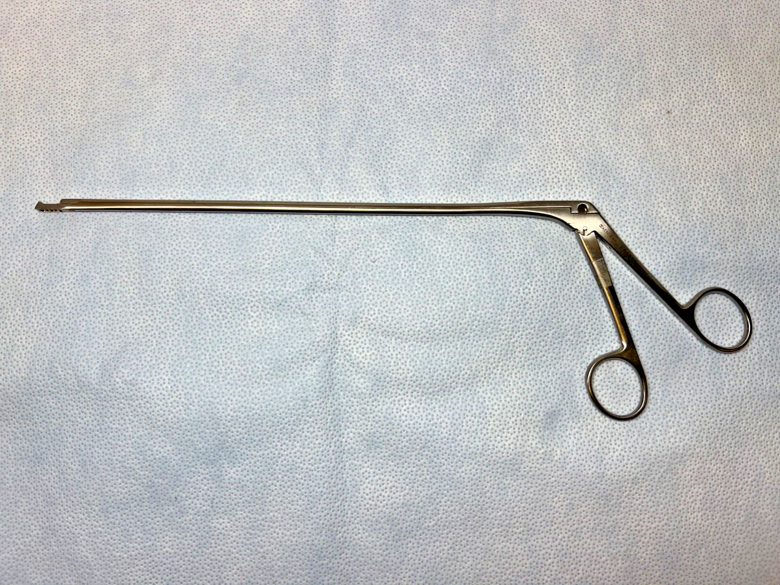 Aesculap ER080R Kevorkian-Younge Biopsy Forceps 8.5mm X 3.5mm Tip, 10″ Length