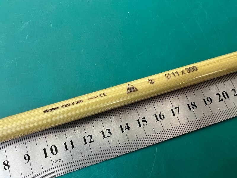 Stryker 4922-8-300 Carbon Connecting Rod 11 mm x 300 mm